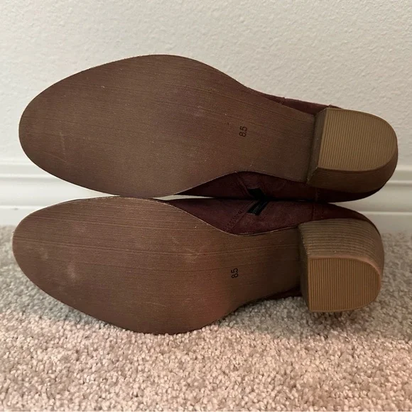 NWOT Diba Sequoia Suede Booties Maroon 8.5 - Picture 9 of 9